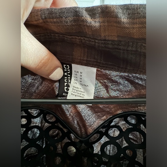 Plaid flannel - Picture 2 of 3